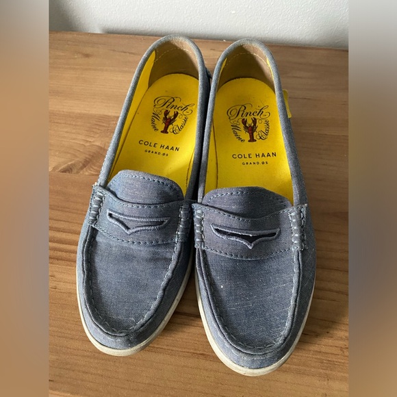 Cole Haan Woman’s Nantucket Loafer Size 5 - Picture 2 of 6